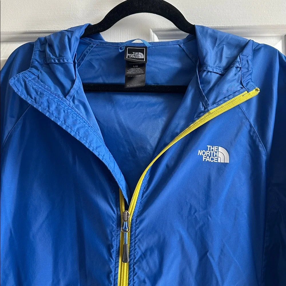The North Face Blue Lightweight Windbreaker Jacket Men’s Large Hooded Zip